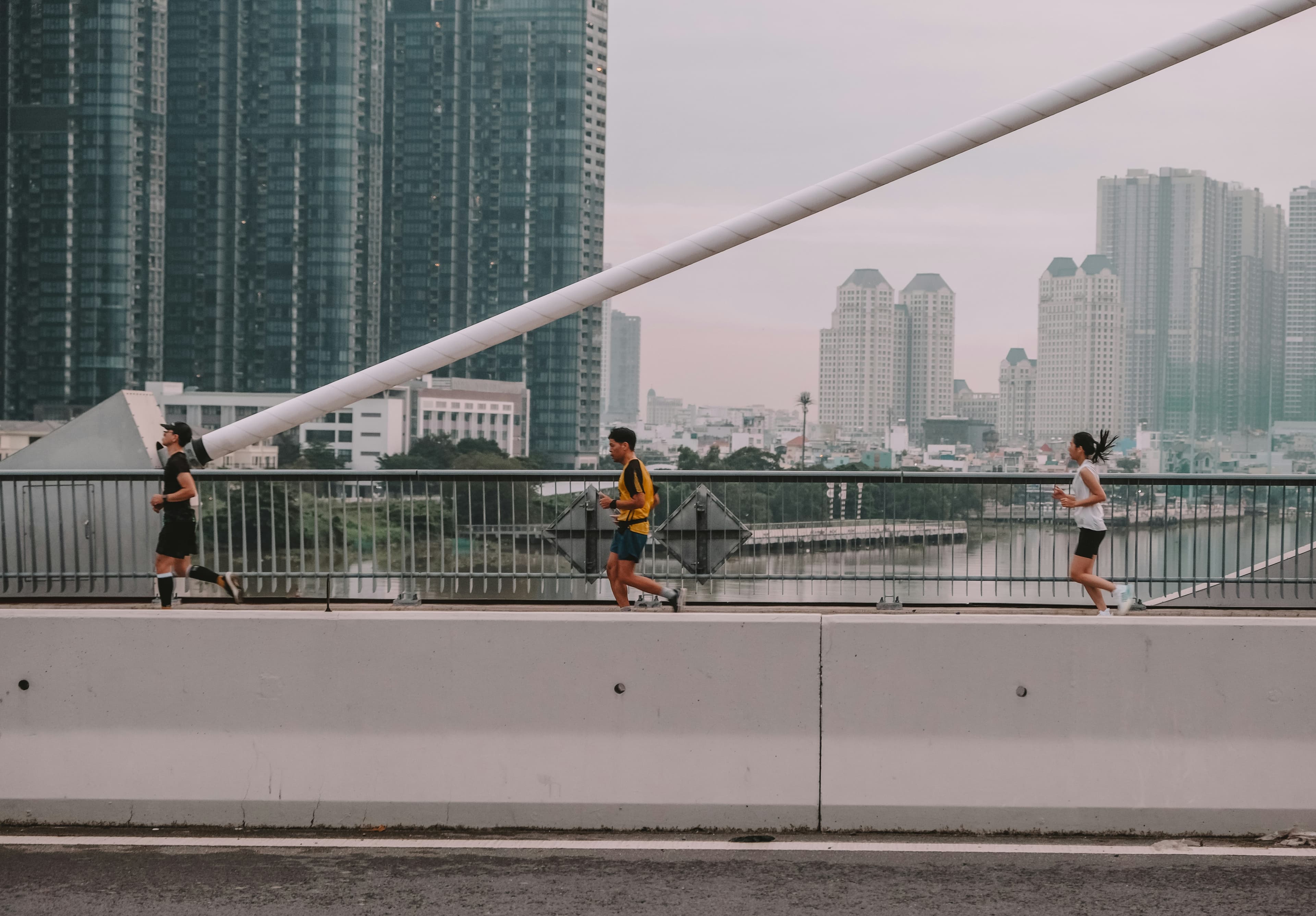 Endurance athlete in tropical heat